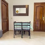 Elegant 2-Br, Pool And Parking Hivernage Centre