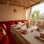 Riad Jarco Marrakech, Coeur Medina, Rooftop, Bassin , Proche Place Jemaa El Fna