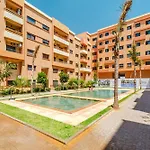 Modern Appart , Parking , Pool & Fiber Wifi , Hivernage City Centre