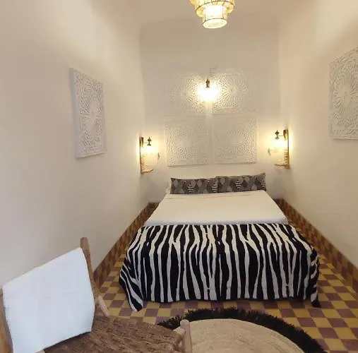 Riad Privatise 4 Personnes 2 Chambres A 2 Minutes Place Jemma El Fna