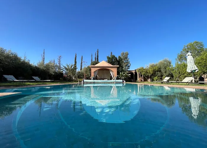 Authentic Villa Ideal For 16+ Guests
