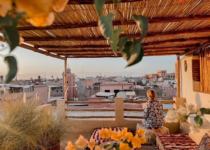 Dar Num, Luxury Private Riad With Pool & Breakfast - Car Access In Medina