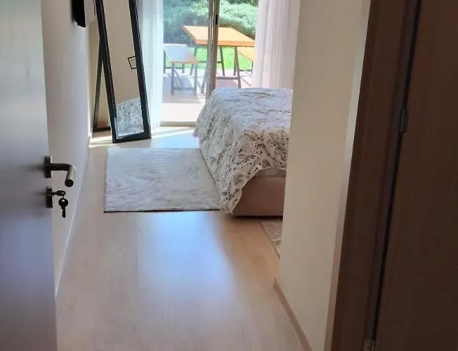 Azhouse