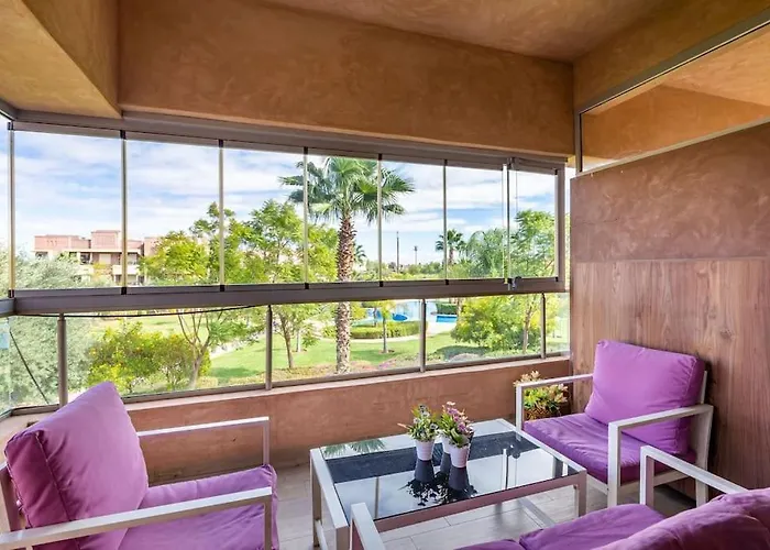 Stunning Prestigia Escape Poolside Views