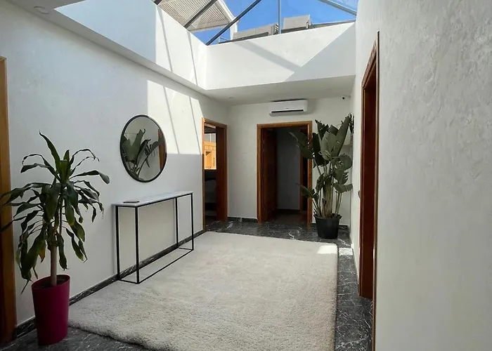 Villa Luxe A Marrakech Avec Piscine Chauffee