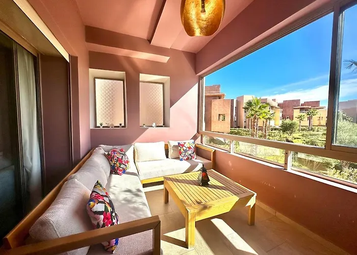 Exceptional Golf View Apartment, Prestigia