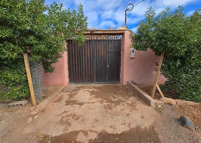 Villa Privee 2 Marrakech Piscine Chauffee En Option Sans Vis A Vis Pour Famille Et Couple Marie Uniquement