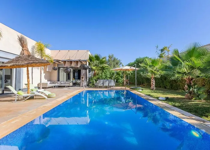 Villa Moderne And Chic Piscine Chauffee 6 Pers