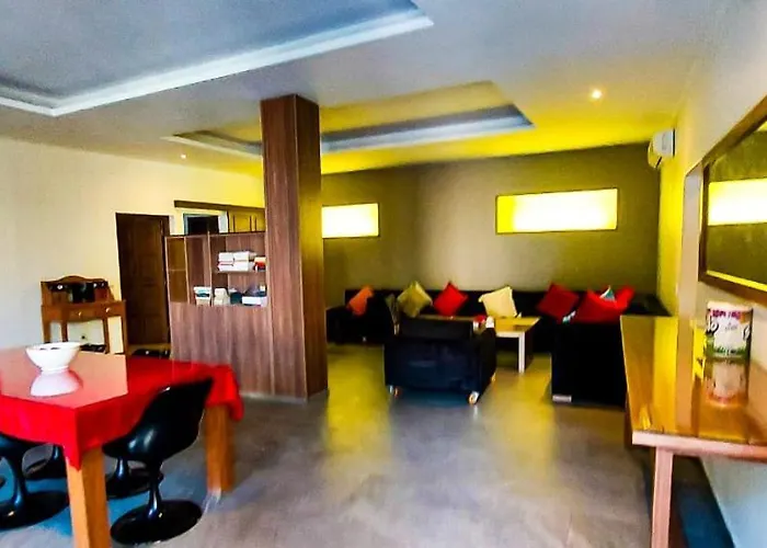 Splendide Villa De 6 Suites