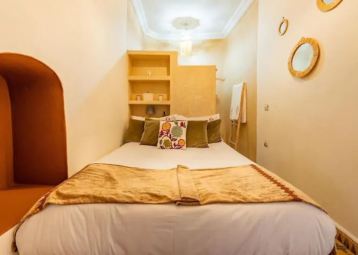 Riad 3 Chambres - Petit Dejeuner Gratuit - Top Position
