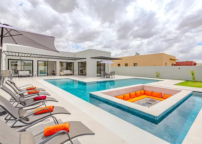 Charmante Villa Aya! Elegante & Calme Avec Piscine