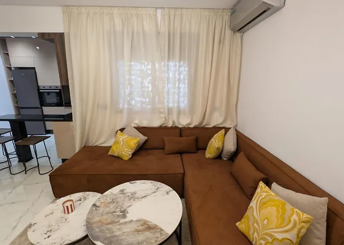 Stylish Apart Near City Center