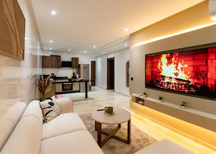 Modern Apartment In Victor Hugo Walk To Gueliz City Center