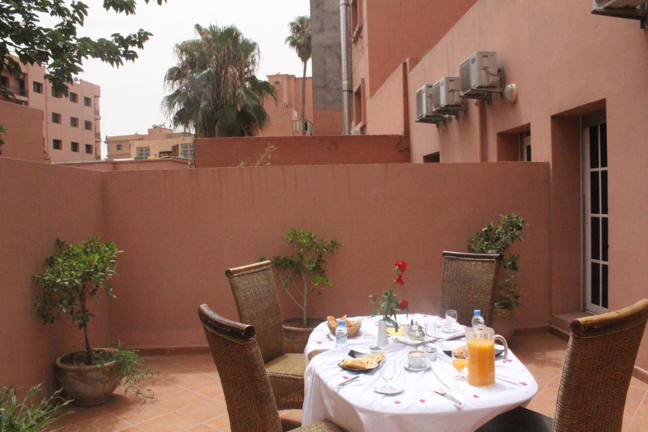 Palace Aparthotel 3*
