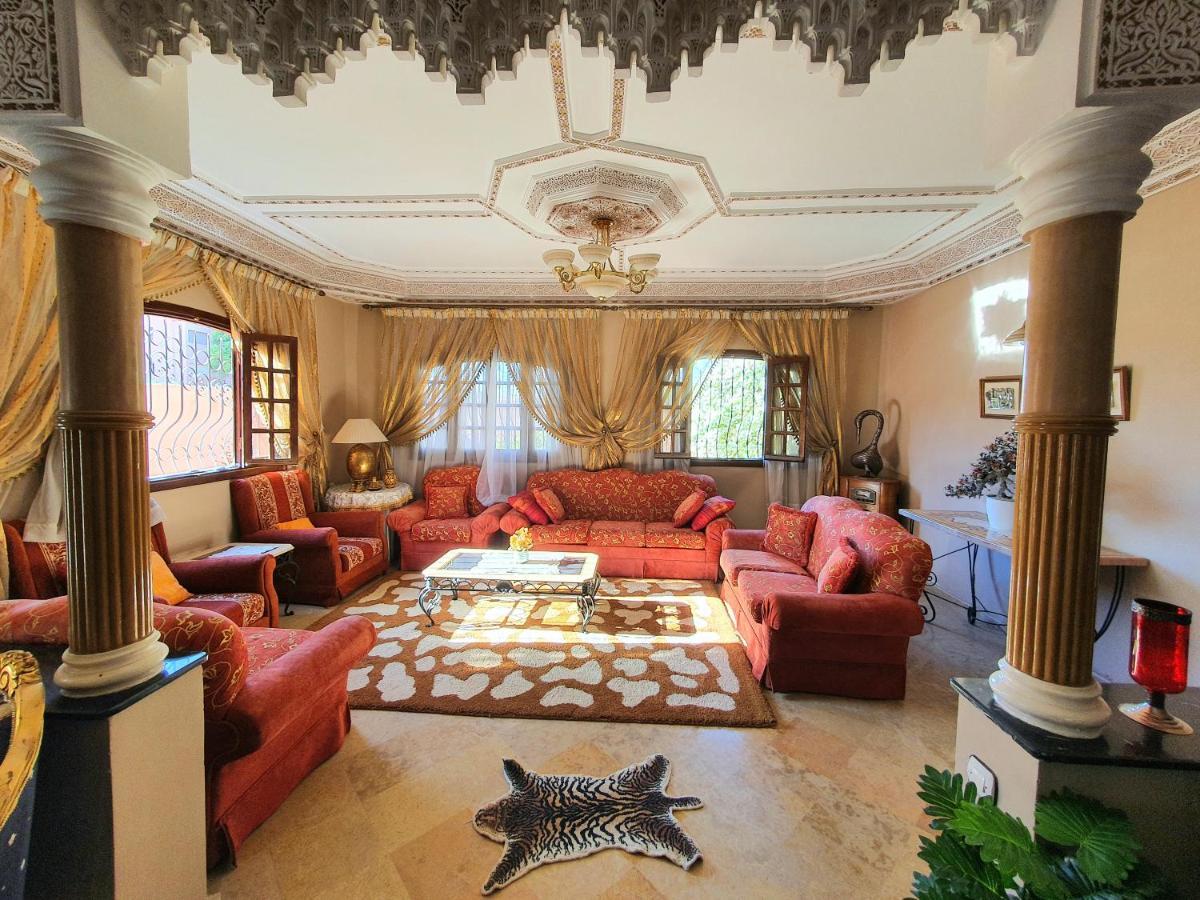 Appartamento Oranger Family House Center, Private Large House, Terasse Garden View, Free Parking
