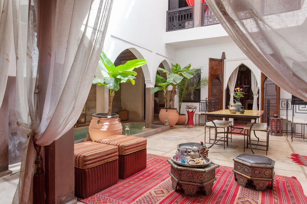 Kamar Zamane