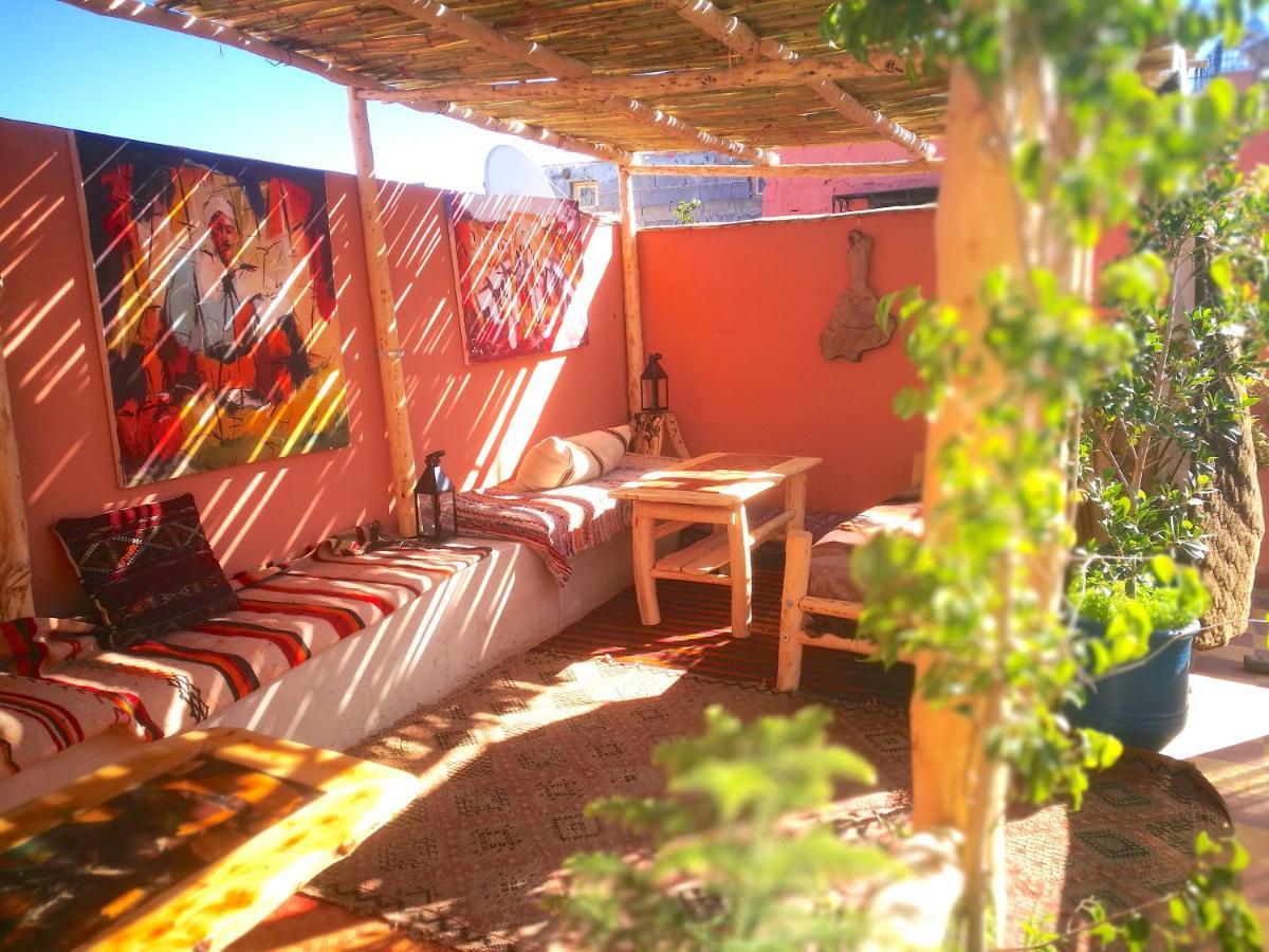 Dar Mirai Guest house *