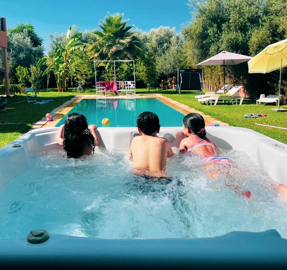 Villa Ilafe Farmhouse, Avec Piscine Chauffee Privee Et Jacuzzi Pour Familles