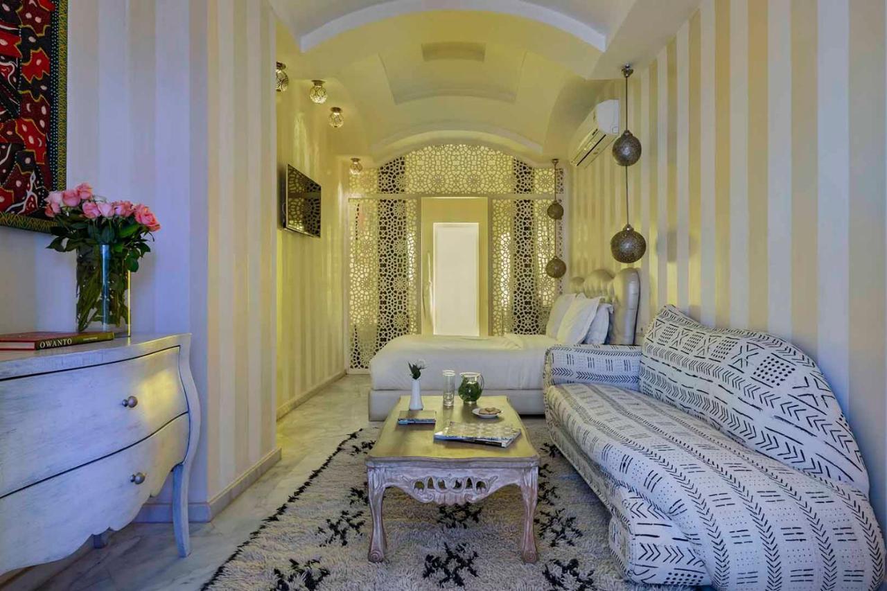 Riad Goloboy 2*