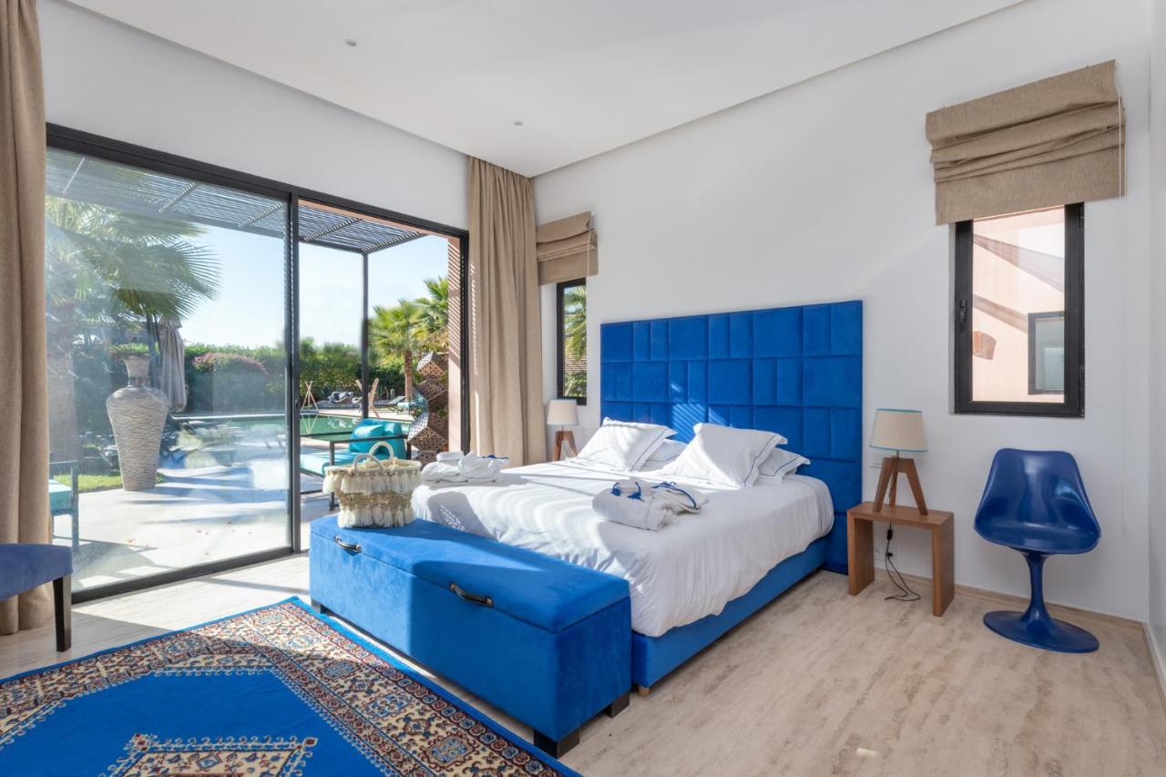 Les Iris Villa