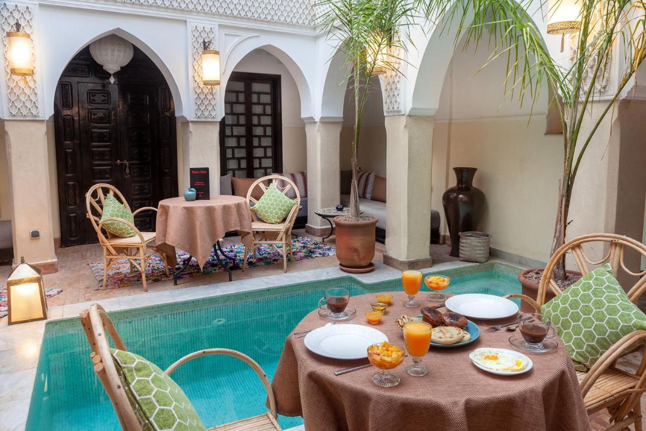 Bed and breakfast Aliya 4*