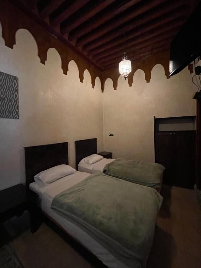 Hotel Cecil