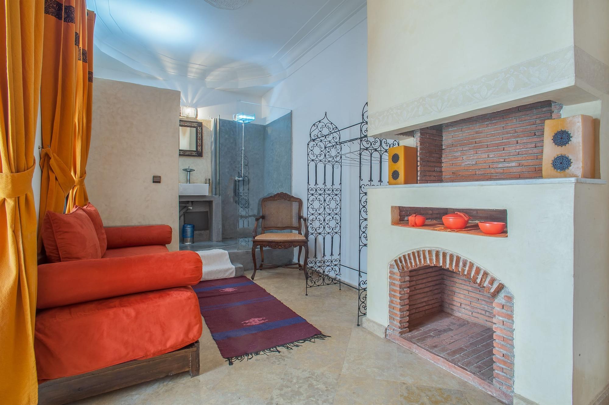 Aliya Bed and breakfast 4*