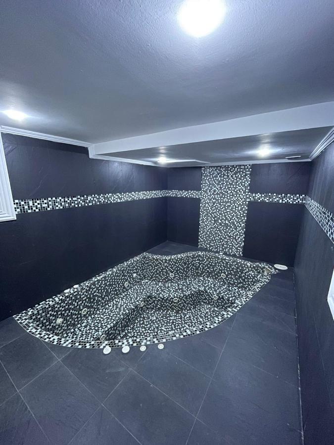 Superbe - Piscine - Hammam - Jacuzzi - Cinema Marrakesh