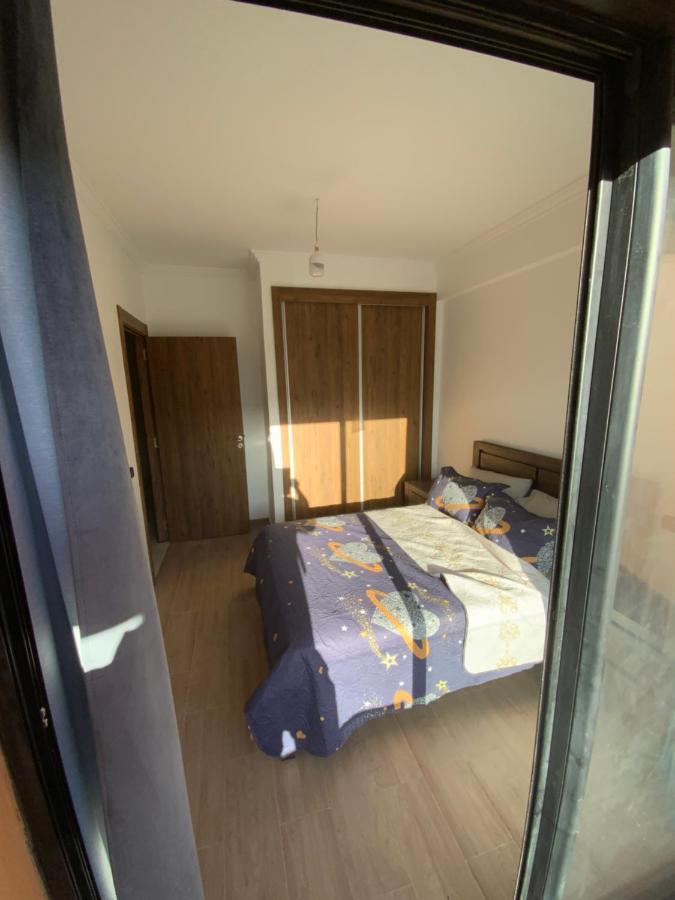 3 Bedrooms Apartment