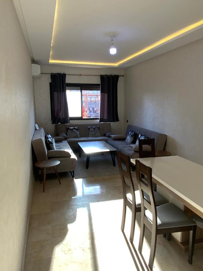 3 Bedrooms Apartment *
