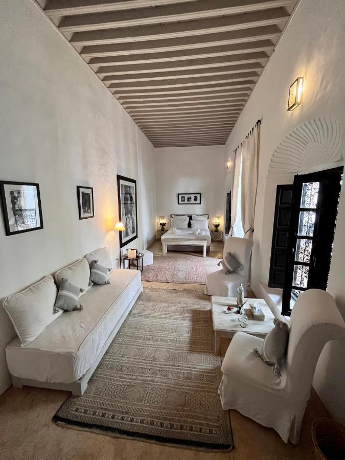 Ennafoura Boutique Pensión *