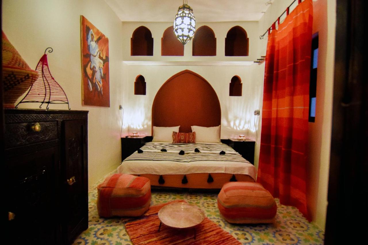 Vis Ta Vie Riad *