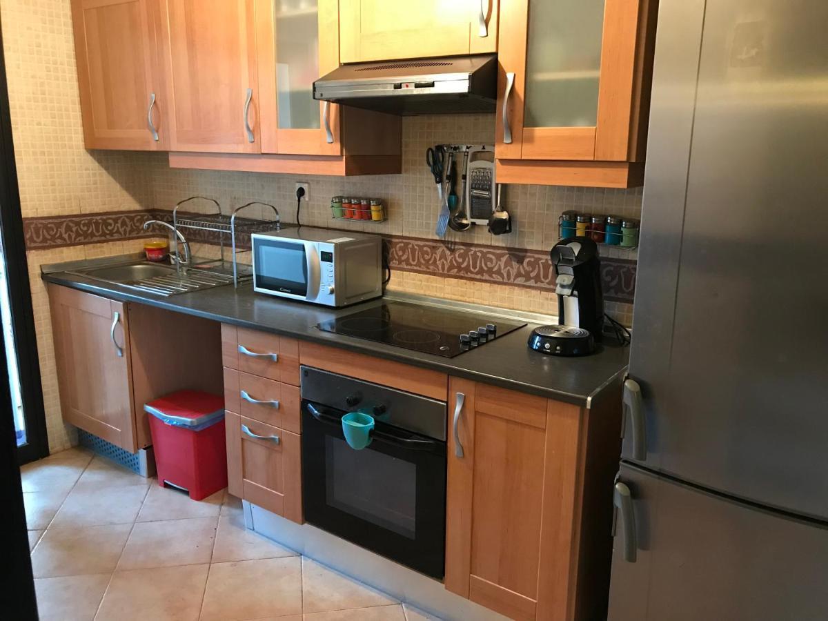 Dans Avec Golf, Piscine Appartement