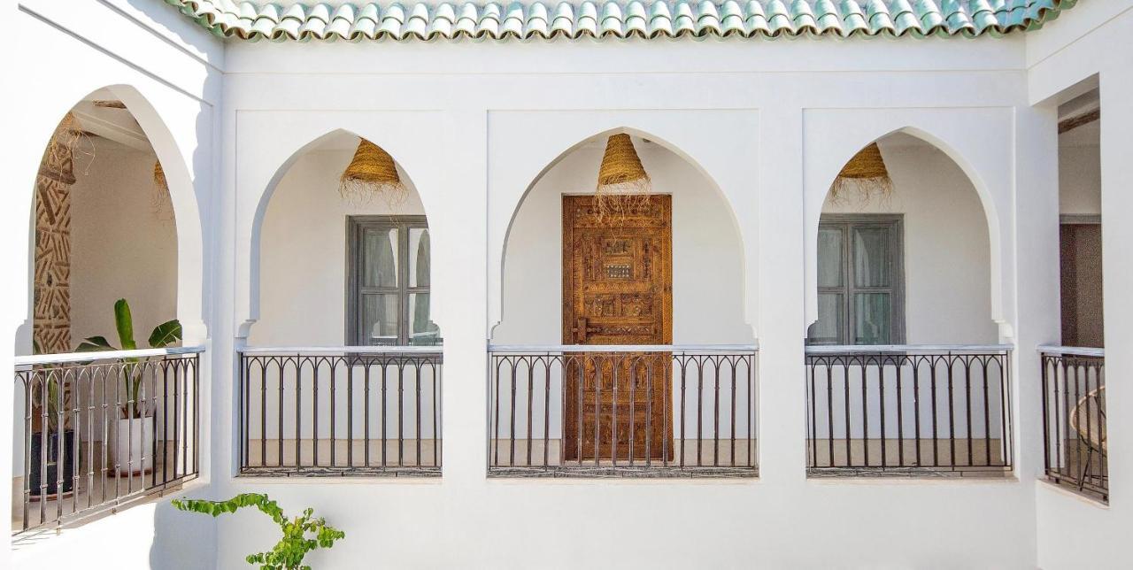 Riad 48 & *