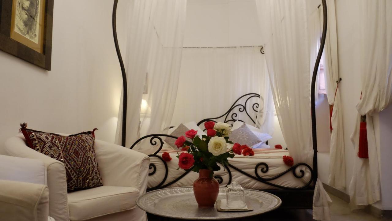 Nafis Riad 4*