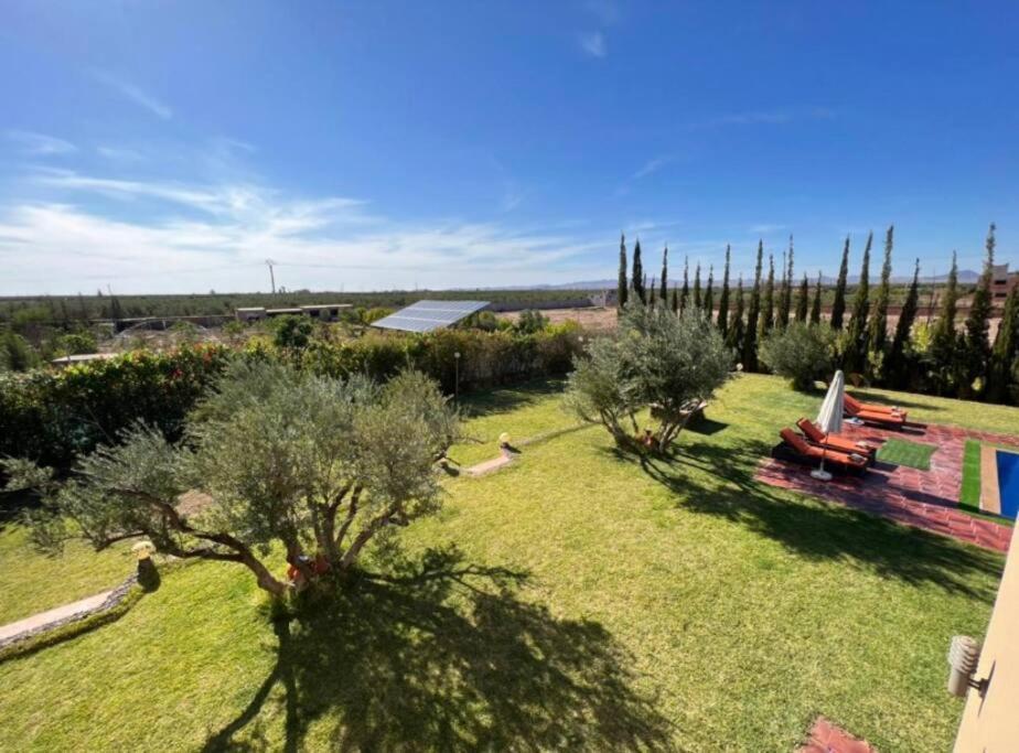 Spacious Moroccan Private With Heated Pool
