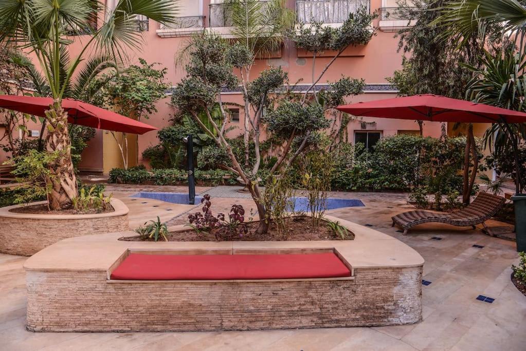 Beautiful, Great Equipped 122 M Near Majorelle Garden And Gueliz With Pool Views And A Large Balcony And Terrace Marrakesh