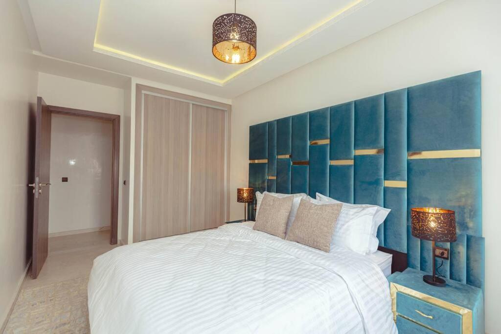 Cozy 2-bedroom In Gueliz, Marrakech Appartement *