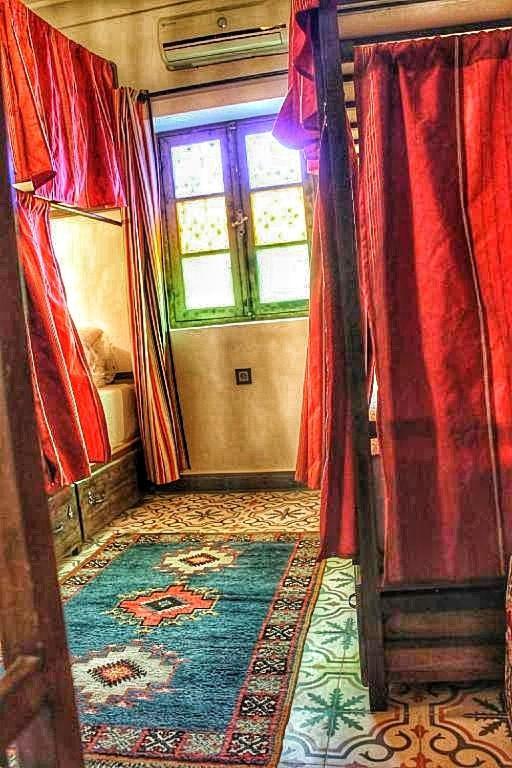 Dyb Hostel *