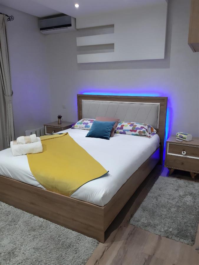 Appartement Pour Familles En Avec Piscine Et Wifi *