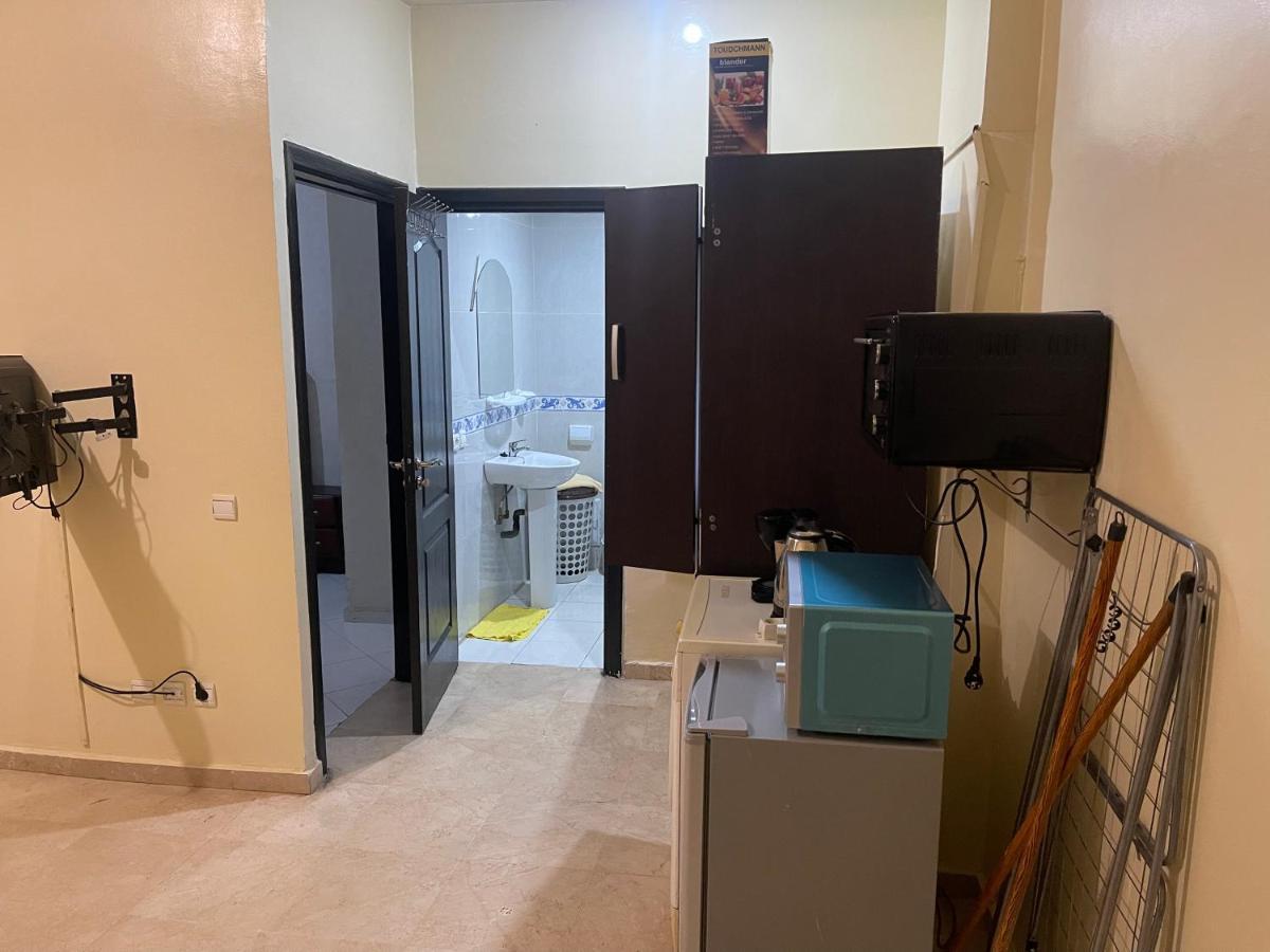 Apartment Numero 4 Au Rez-de-chaussee Pour Famille *