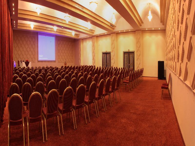 Grand Mogador Menara & Spa 5*