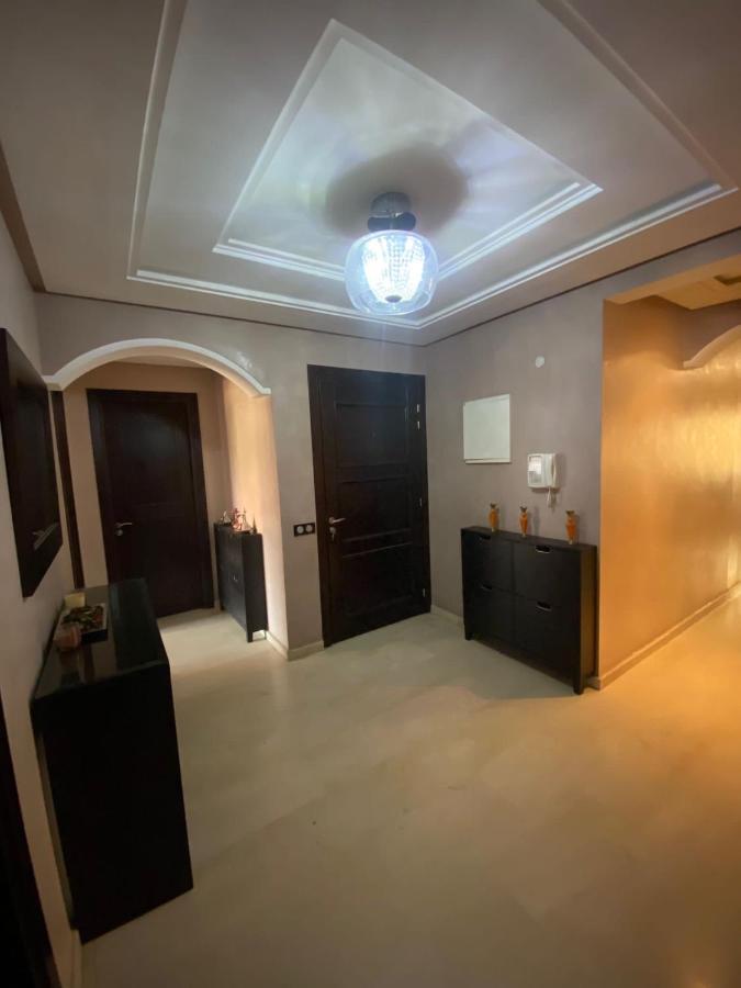 Gueliz, Majorelle, Beautiful Apartment With Large Terrace *