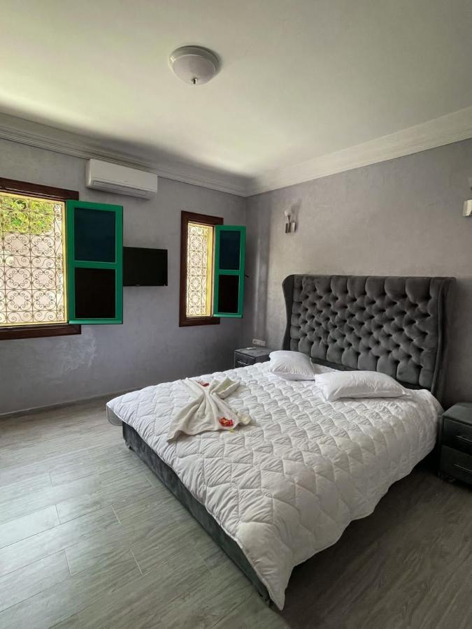 Tazarzit * Marrakesh