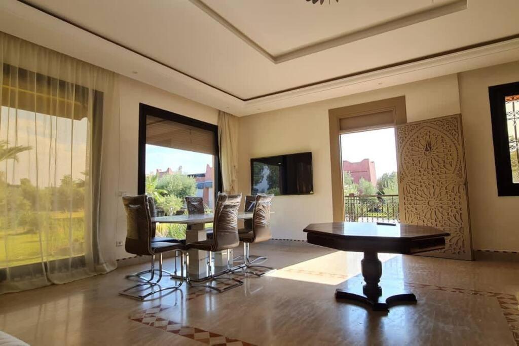 Villa Entire Luxury In *