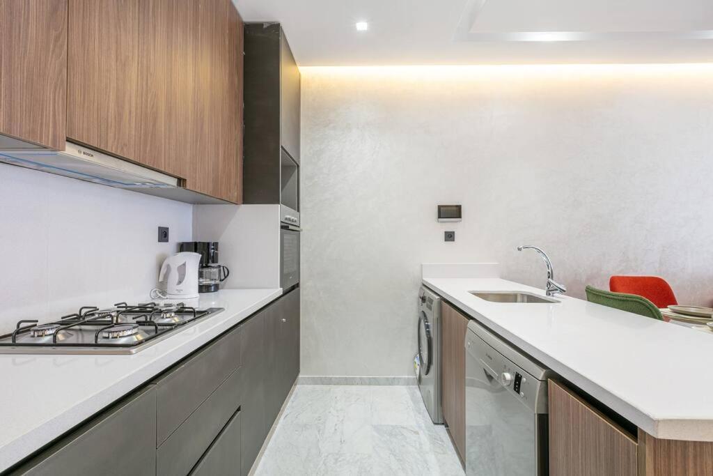 Peaceful Living: Chic Apartment, Prime Location * Marrakesh
