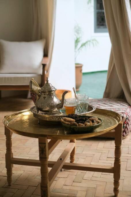 Dar Num, Luxury Private Riad With Pool & Breakfast - Car Access In Medina *