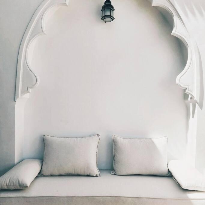 Dar Num, Luxury Private Riad With Pool & Breakfast - Car Access In Medina