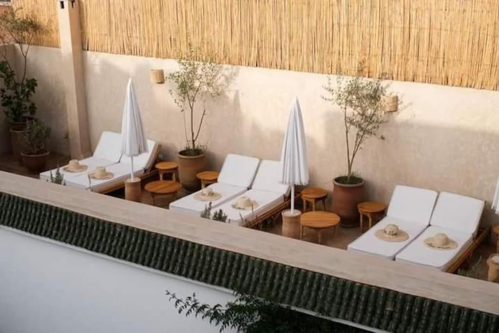 Villa Dar Num, Luxury Private Riad With Pool & Breakfast - Car Access In Medina Marrakesh