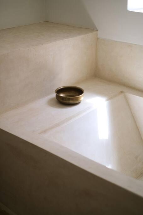 Dar Num, Luxury Private Riad With Pool & Breakfast - Car Access In Medina *